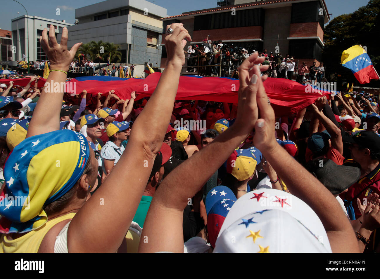 Caracas, Venezuela. 09Th Feb 2019. Des centaines de protestation pour dénoncer l'illégitimité" de "le Gouvernement de Nicolas Maduro, à Caracas, Venezuela. Le président o Banque D'Images