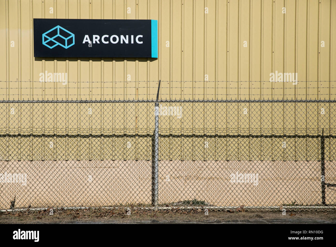 Un logo affiche à l'extérieur d'un établissement occupé par Arconic à Lancaster, Pennsylvanie, le 9 février 2019. Banque D'Images