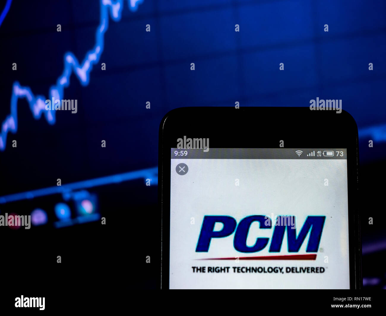 PCM, Inc. Le logo de l'entreprise de marketing direct vu affichée sur smart phone Banque D'Images PCM, Inc. Le logo de l'entreprise de marketing direct vu affichée sur smart phone Banque D'Images