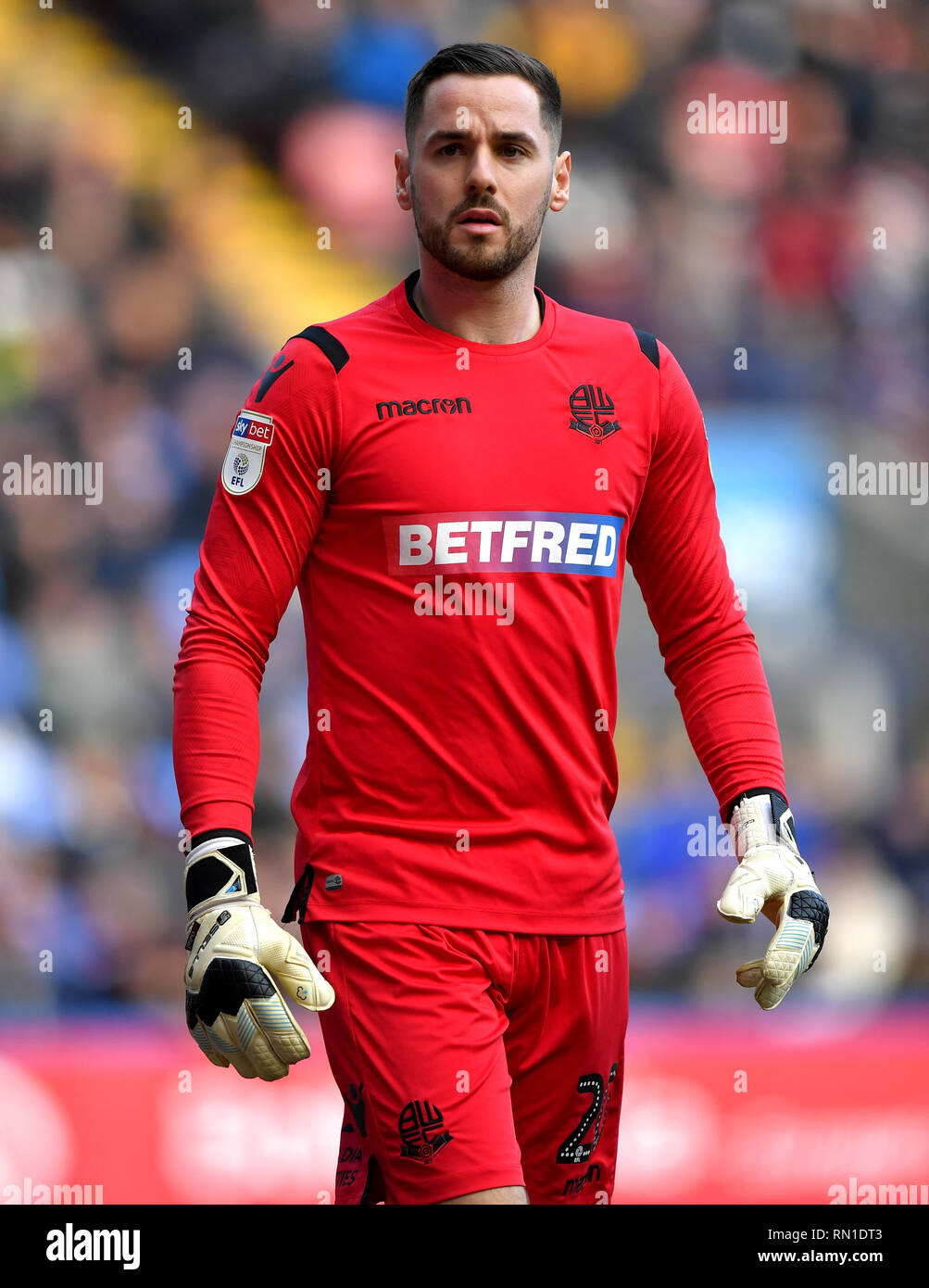 Bolton Wanderers gardien Rémi Matthews pendant le ciel parier match de championnat à l'Université de Bolton Stadium. Banque D'Images