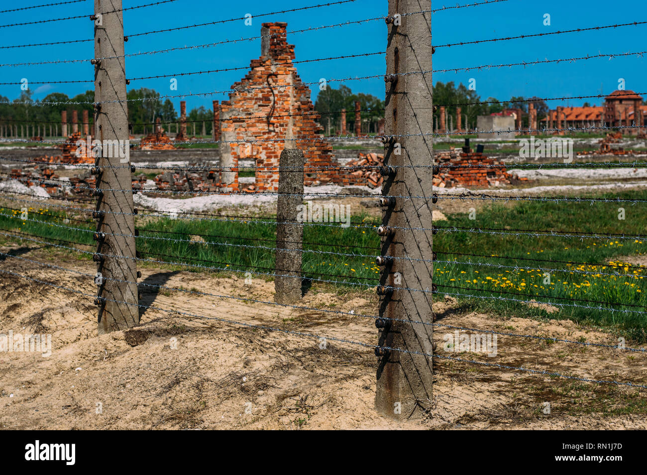 Détruit à l'intérieur des baraquements Auschwitz - Birkenau camp de concentration près de Cracovie, Pologne Banque D'Images