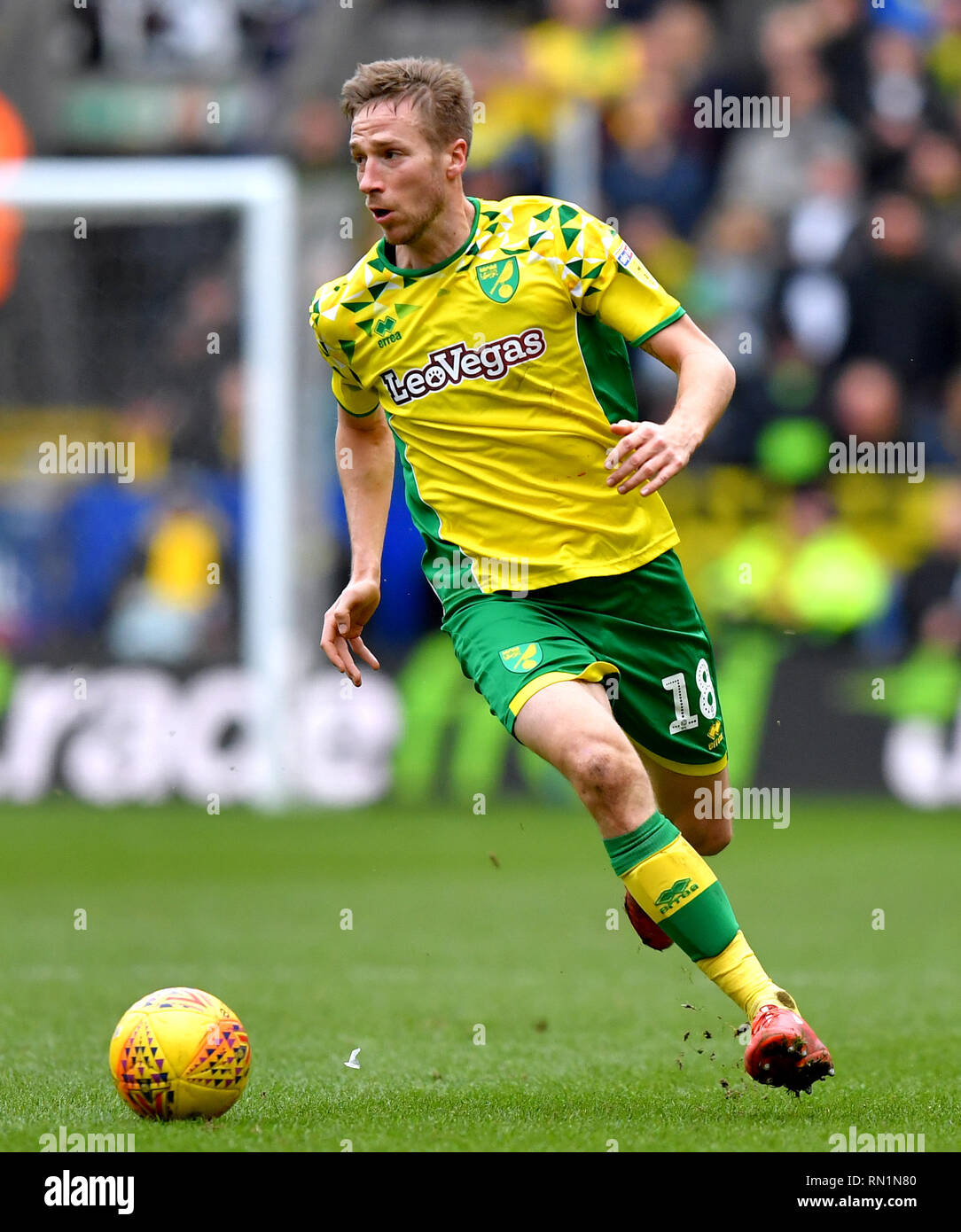 La ville de Norwich Marco Stiepermann pendant le match de championnat Sky Bet à l'Université de Bolton Stadium. Banque D'Images