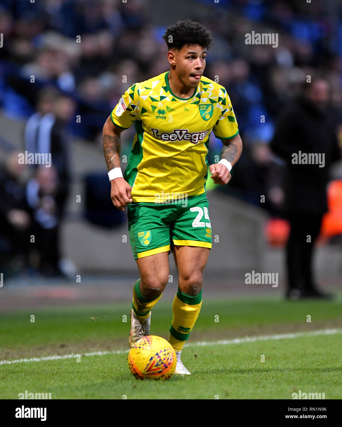 La ville de Norwich Onel Hernandez au cours de la Sky Bet match de championnat à l'Université de Bolton Stadium. Banque D'Images