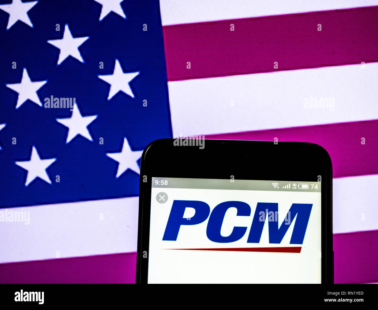 L'Ukraine. 16 Février, 2019. PCM, Inc. Le logo de l'entreprise de marketing direct vu affichée sur un téléphone intelligent. Crédit : Igor Golovniov SOPA/Images/ZUMA/Alamy Fil Live News Banque D'Images L'Ukraine. 16 Février, 2019. PCM, Inc. Le logo de l'entreprise de marketing direct vu affichée sur un téléphone intelligent. Crédit : Igor Golovniov SOPA/Images/ZUMA/Alamy Fil Live News Banque D'Images