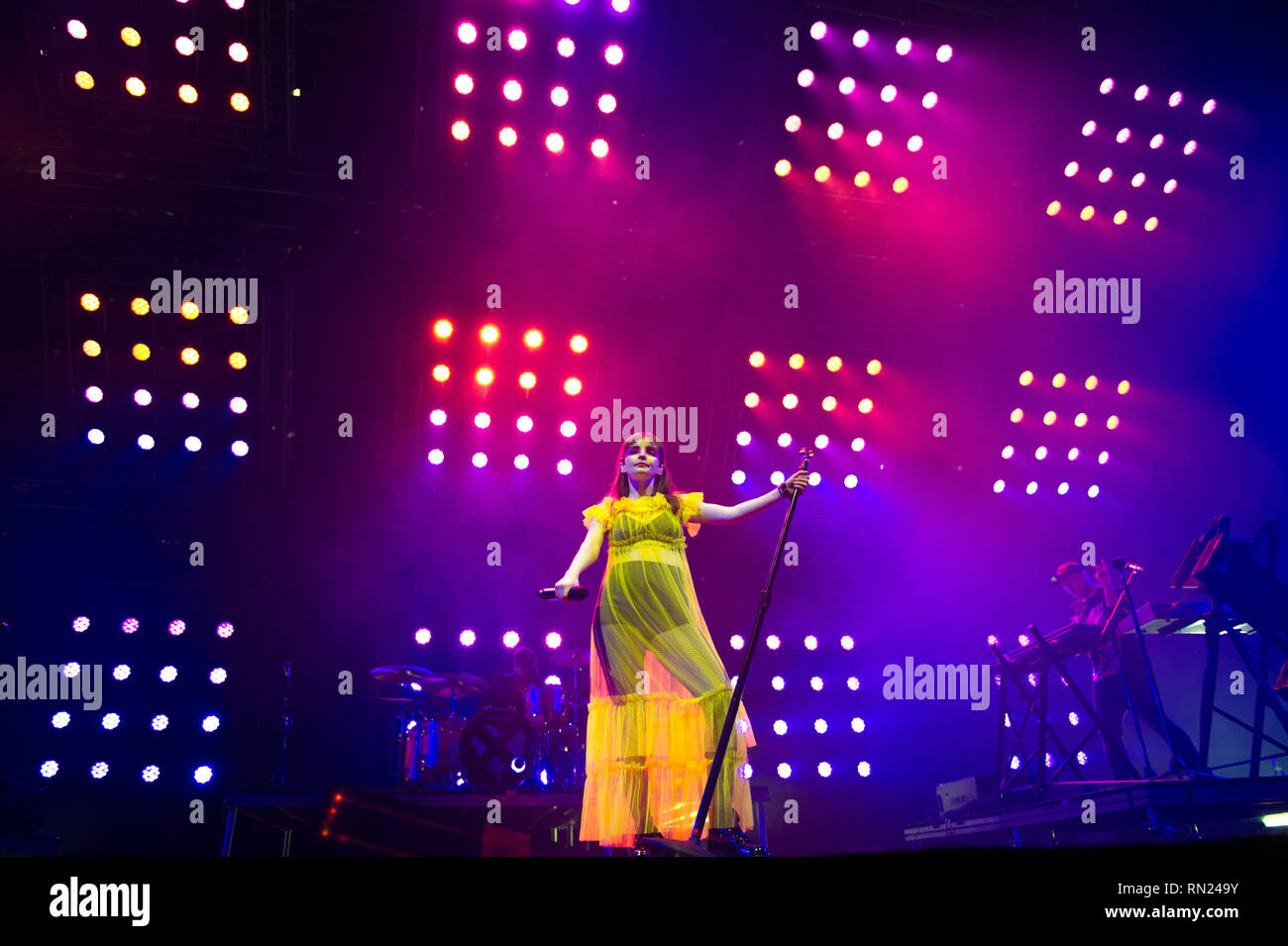 Glasgow, Royaume-Uni. 16 février 2019. Lauren Mayberry de pop Airbourne en concert à l'Arena de Glasgow Hydro d'ESS. Crédit : Colin Fisher/Alamy Live News Banque D'Images