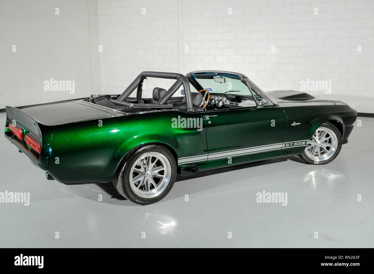 Feb 11, 2019 : 1967 Ford Shelby GT500e dans sa peinture d'origine Albert Pena/CSM Banque D'Images