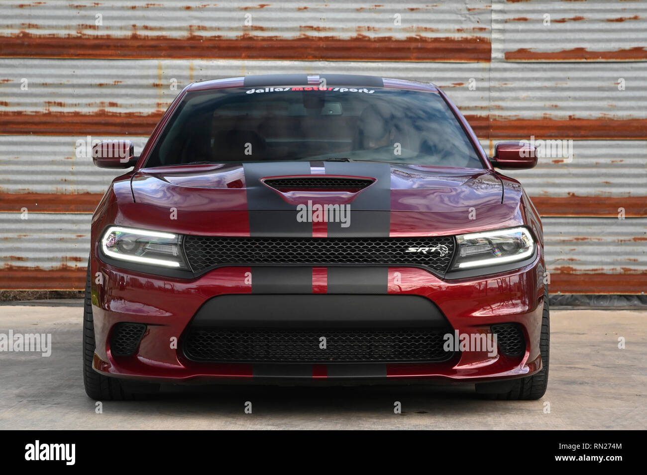 Feb 11, 2019 : 2018 Dodge Charger SRT HEMI de 6,2 l moteur suralimenté Hellcat Albert Pena/CSM Banque D'Images