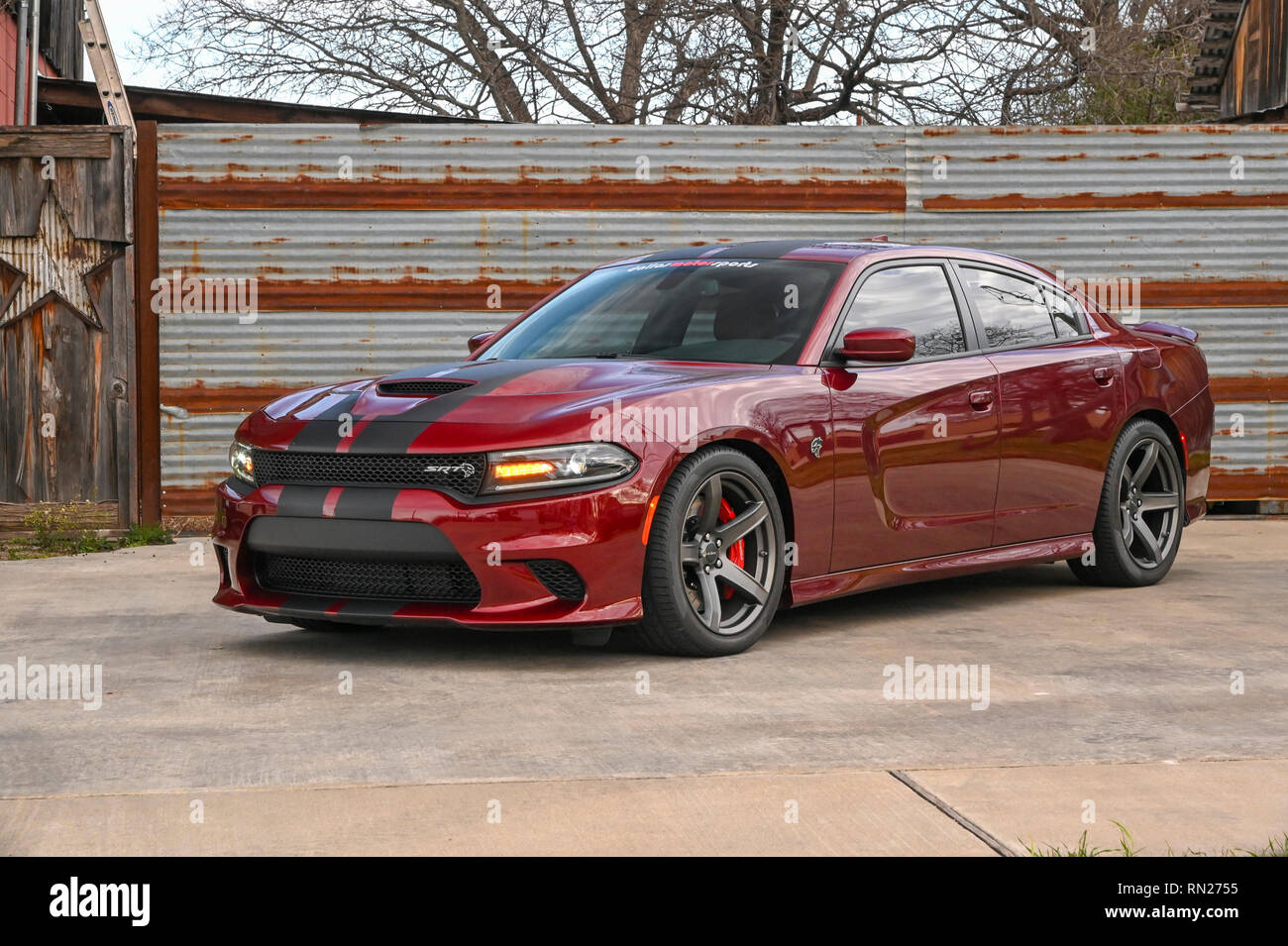 Feb 11, 2019 : 2018 Dodge Charger SRT HEMI de 6,2 l moteur suralimenté Hellcat Albert Pena/CSM Banque D'Images