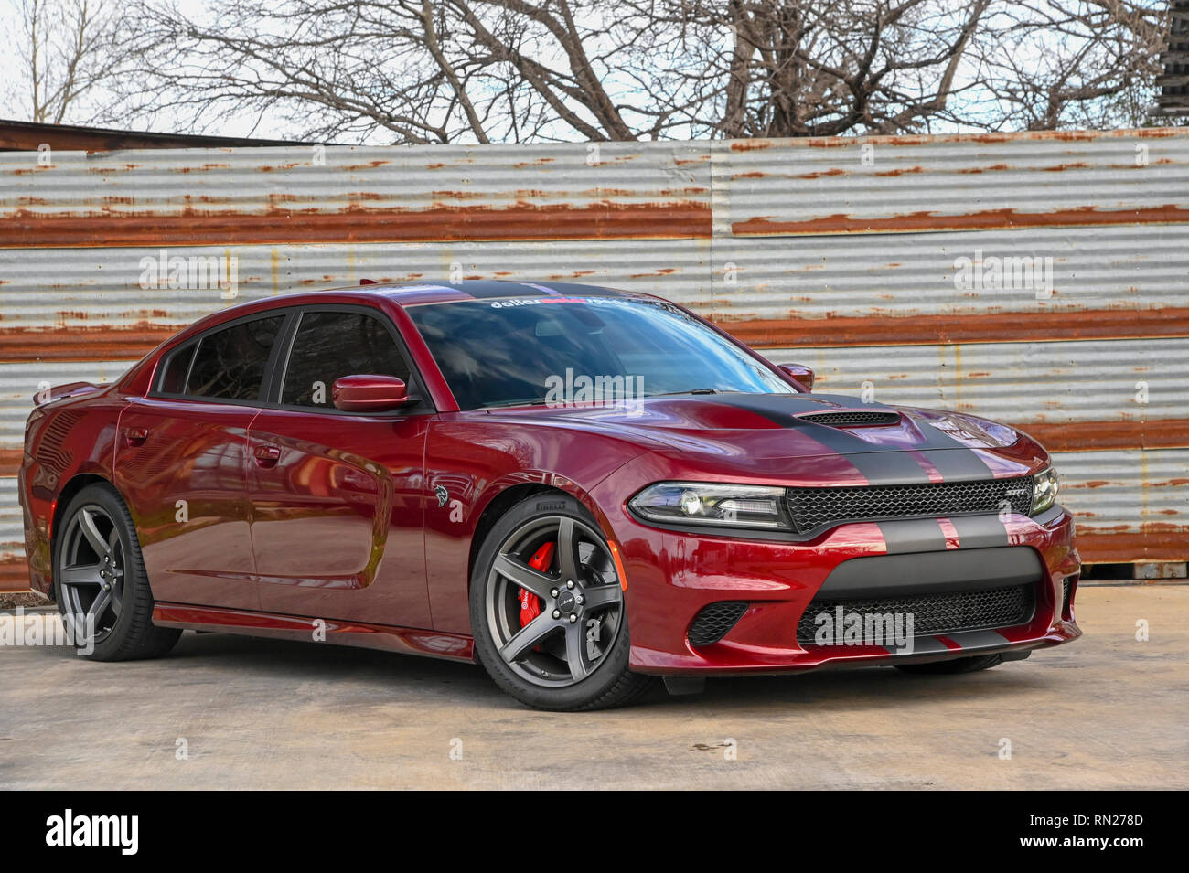 Feb 11, 2019 : 2018 Dodge Charger SRT HEMI de 6,2 l moteur suralimenté Hellcat Albert Pena/CSM Banque D'Images