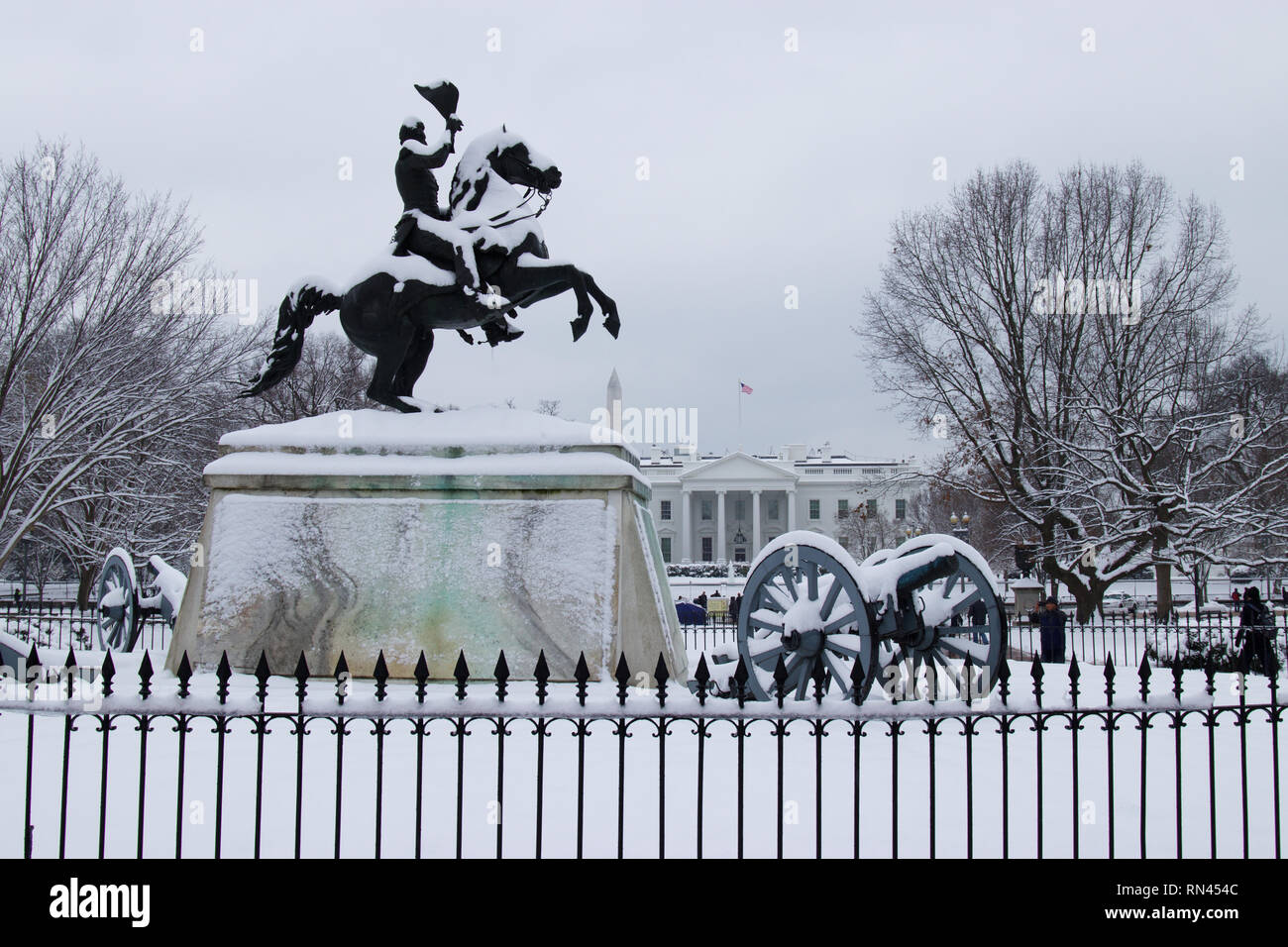 Le général Andrew Jackson Statue, parc Lafayette, Maison Blanche USA winter Banque D'Images