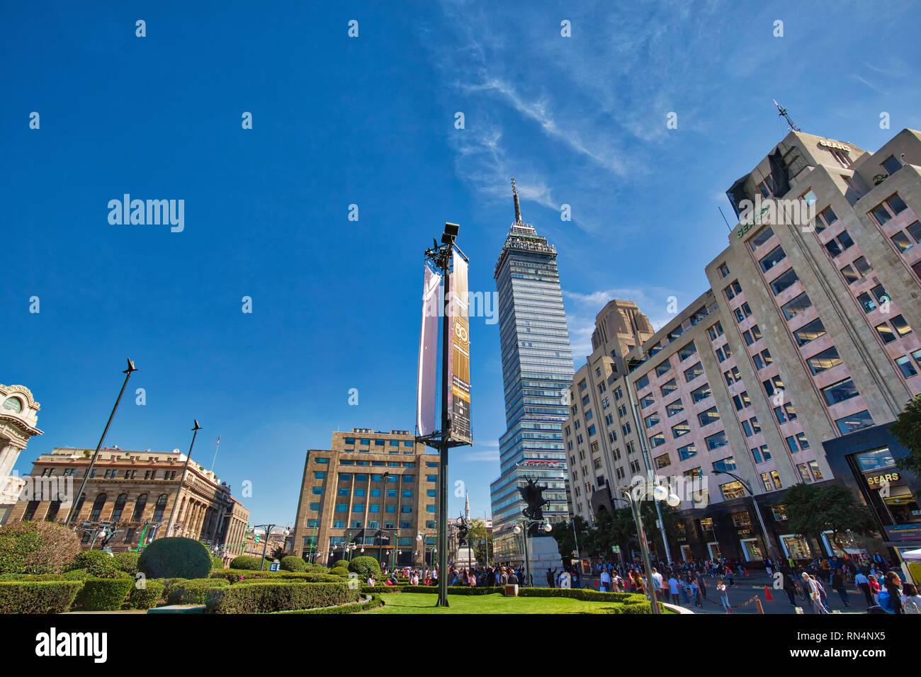 Mexico, Mexico City - 3 décembre, 2018 : Landmark Tower Torre Latinoamericana et Palace of Fine Arts près de l'Alameda Central Park Banque D'Images