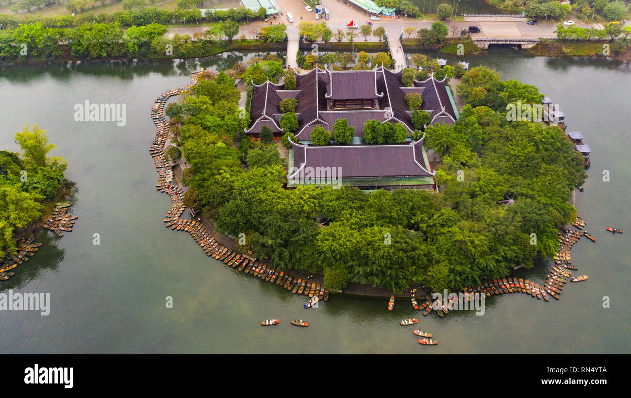 La pagode de Bai Dinh, l'Écotourisme Trang un tour de bateau, Ninh Bình, Vietnam Banque D'Images