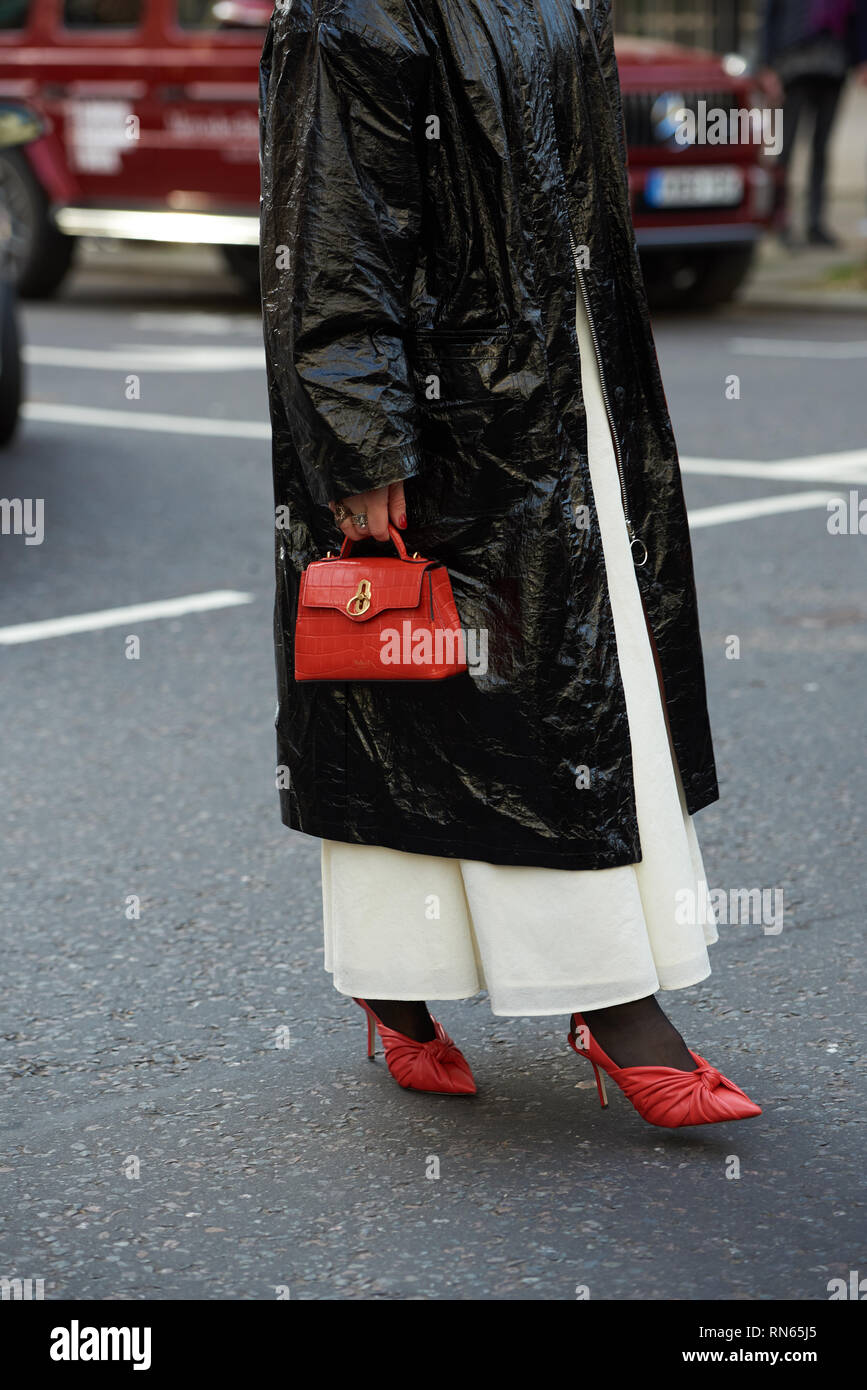 Londres, Royaume-Uni. Feb 17, 2019. Street style vu à la Semaine de la mode de Londres. Stacey Duguid arrive pour l'AW19 show Vivienne Westwood. Credit : Saira MacLeod/Alamy Live News Banque D'Images