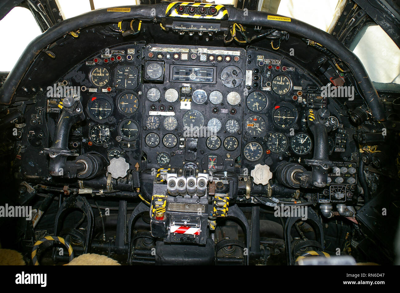 Pilotage avion bombardier Avro Vulcan détails, illustrant la guerre froide la technologie. À l'intérieur de la fiducie de restauration Vulcan Vulcan B2 XL426 Banque D'Images