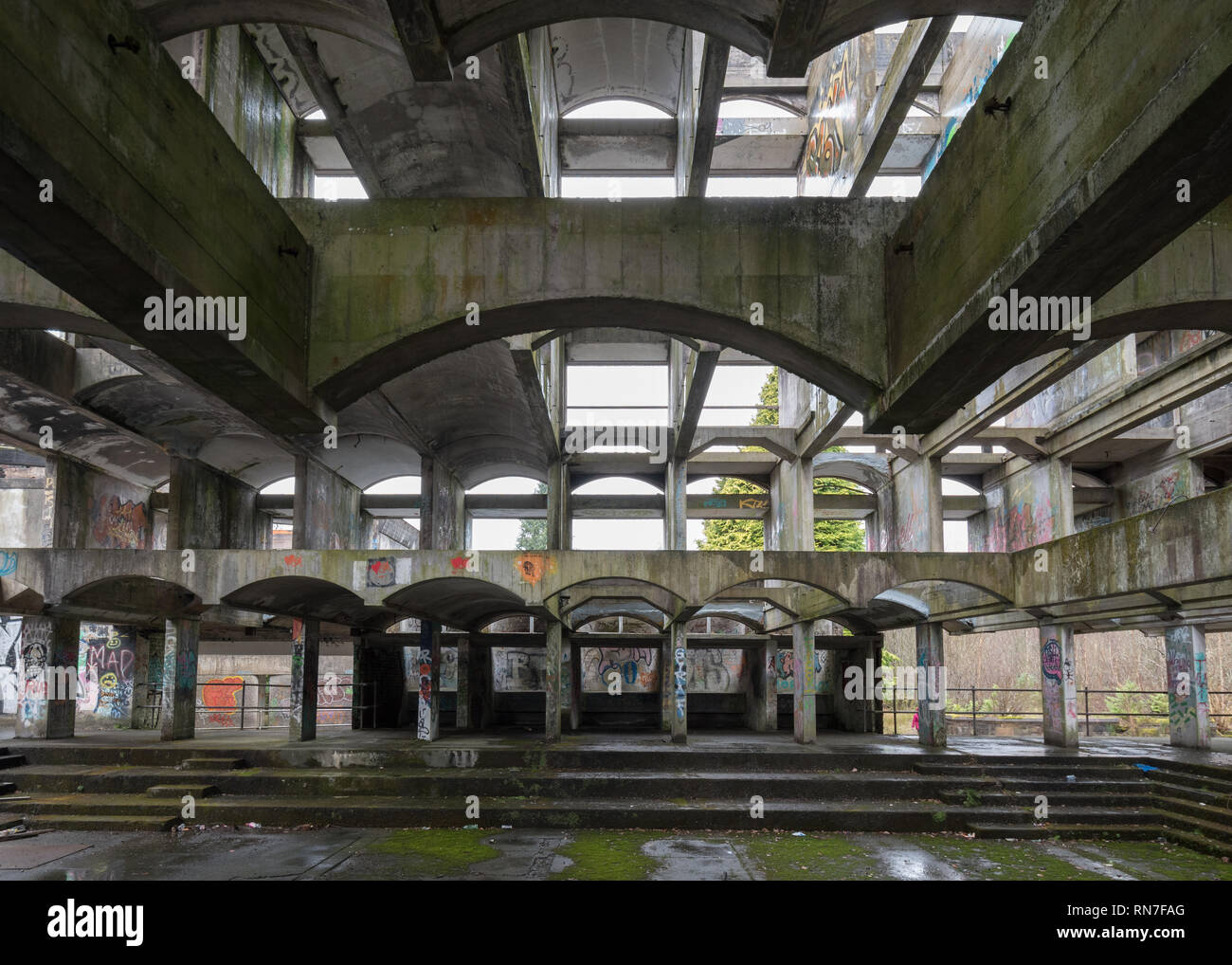 St Peter's Seminary en 2019 - une liste d'un bâtiment de style brutaliste et ancien prêtre de le centre de formation à Cardross, Argyll and Bute, Ecosse Banque D'Images
