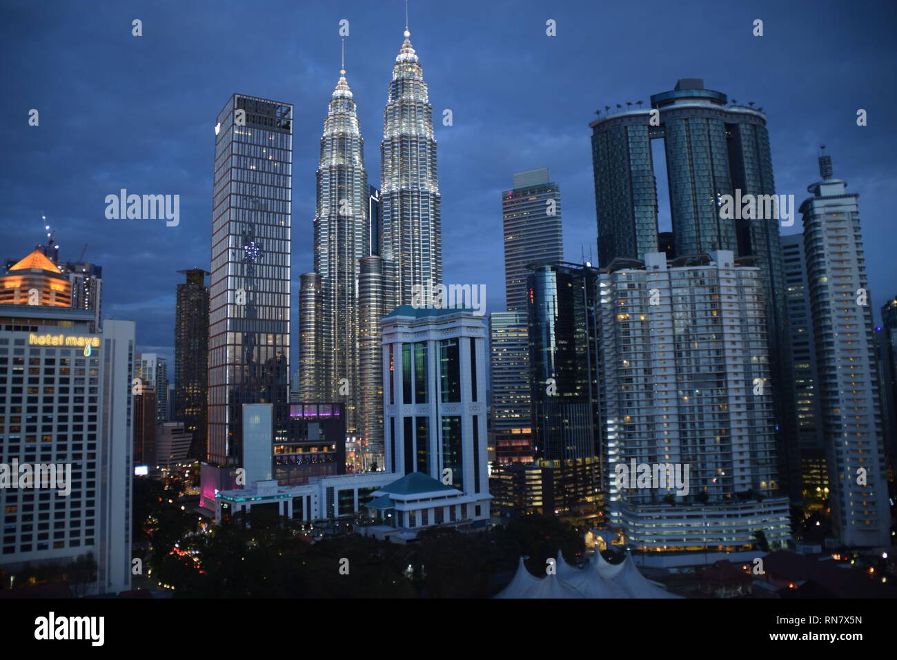 Win Petronas towers Kuala Lumpur, Malaisie Banque D'Images