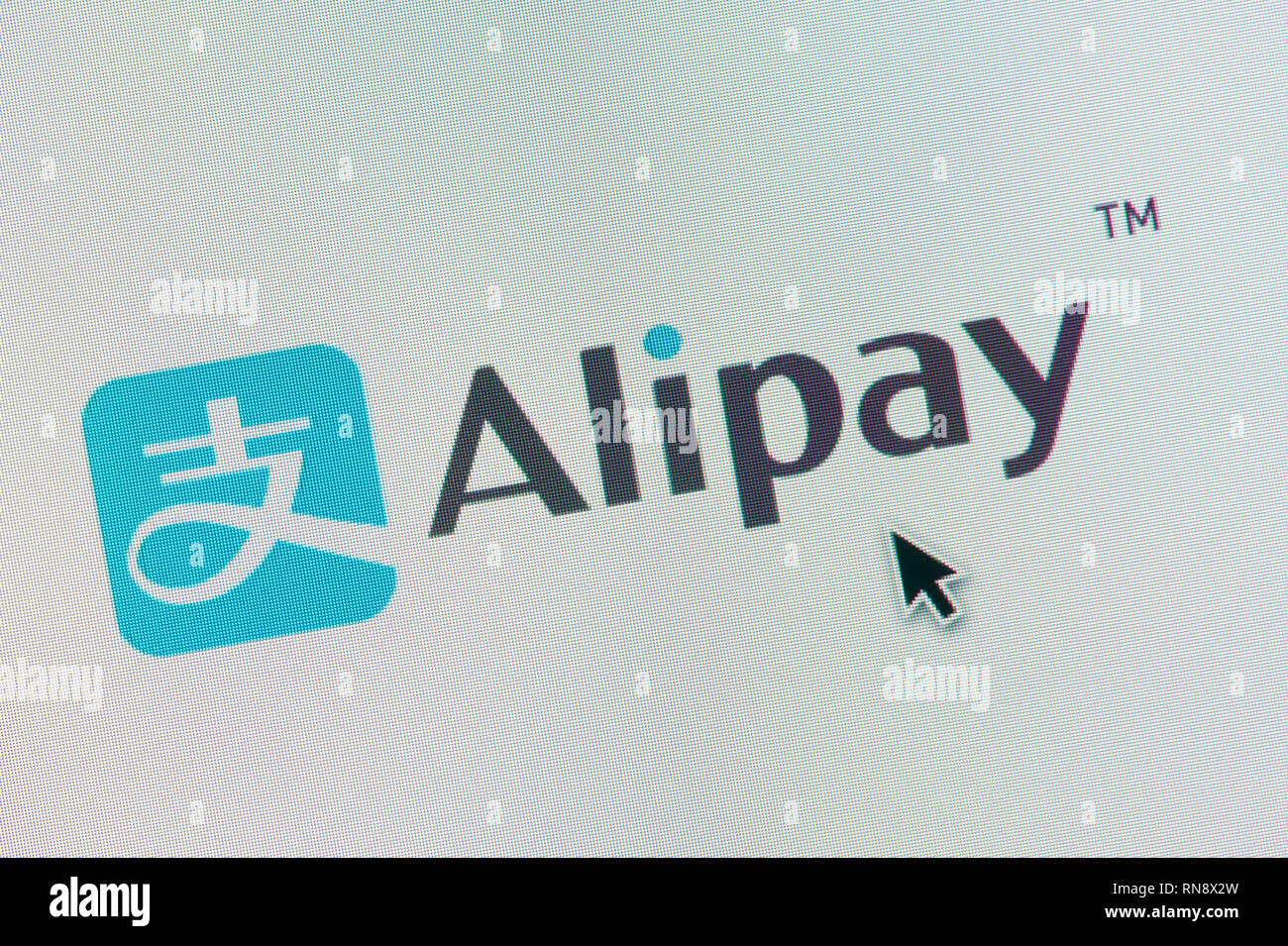 Le logo de Alipay est vu sur l'écran d'un ordinateur avec une souris (curseur utilisation éditoriale uniquement) Banque D'Images