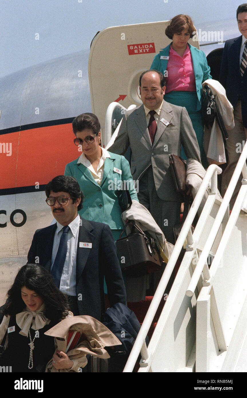 1980 - les membres du Congrès mexicain arrivent aux États-Unis pour une visite. Banque D'Images