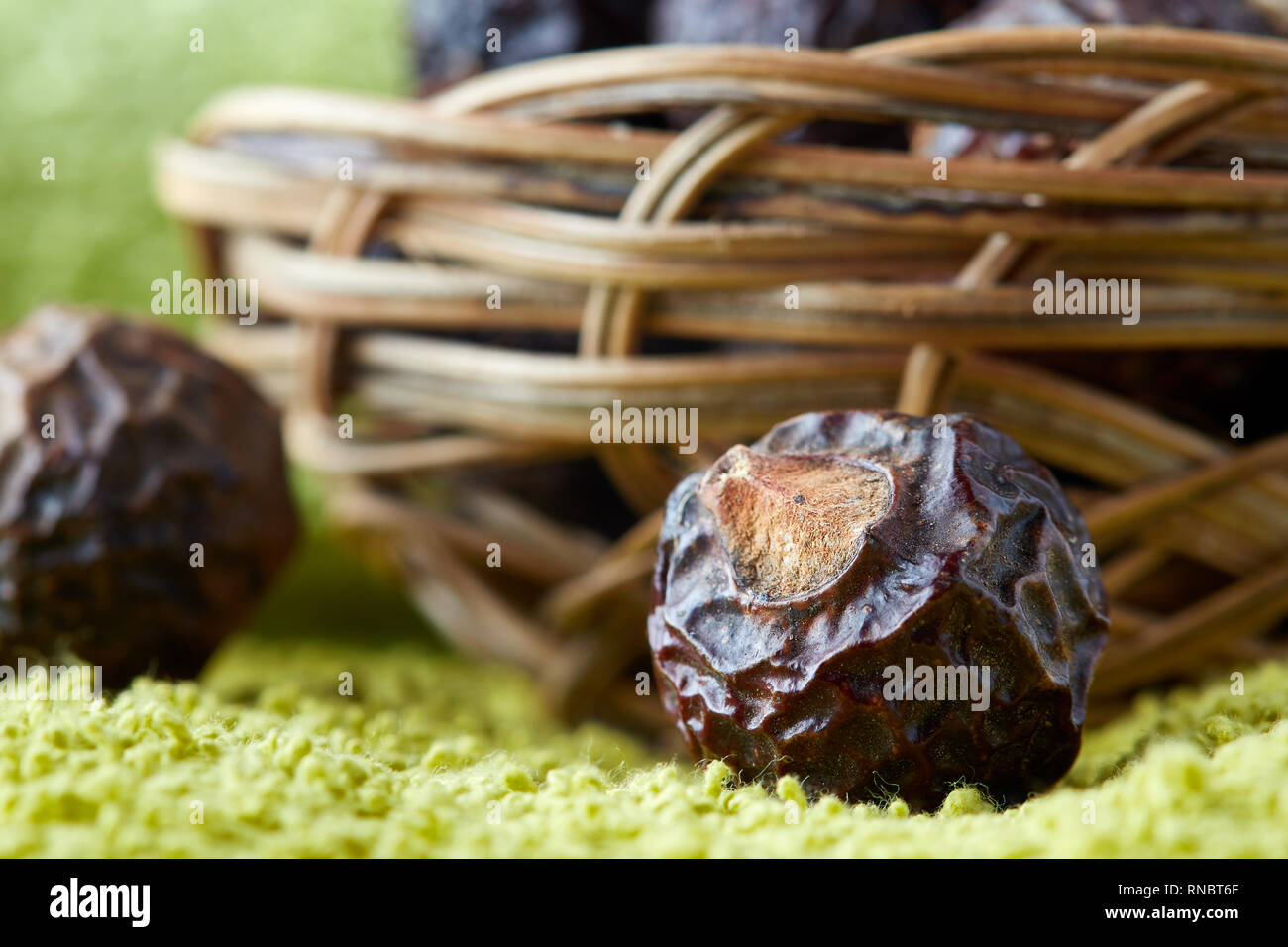 Shéperdie (noix de savon). Toxine chimique et une blanchisserie gratuite, détergent biologique Banque D'Images Shéperdie (noix de savon). Toxine chimique et une blanchisserie gratuite, détergent biologique Banque D'Images