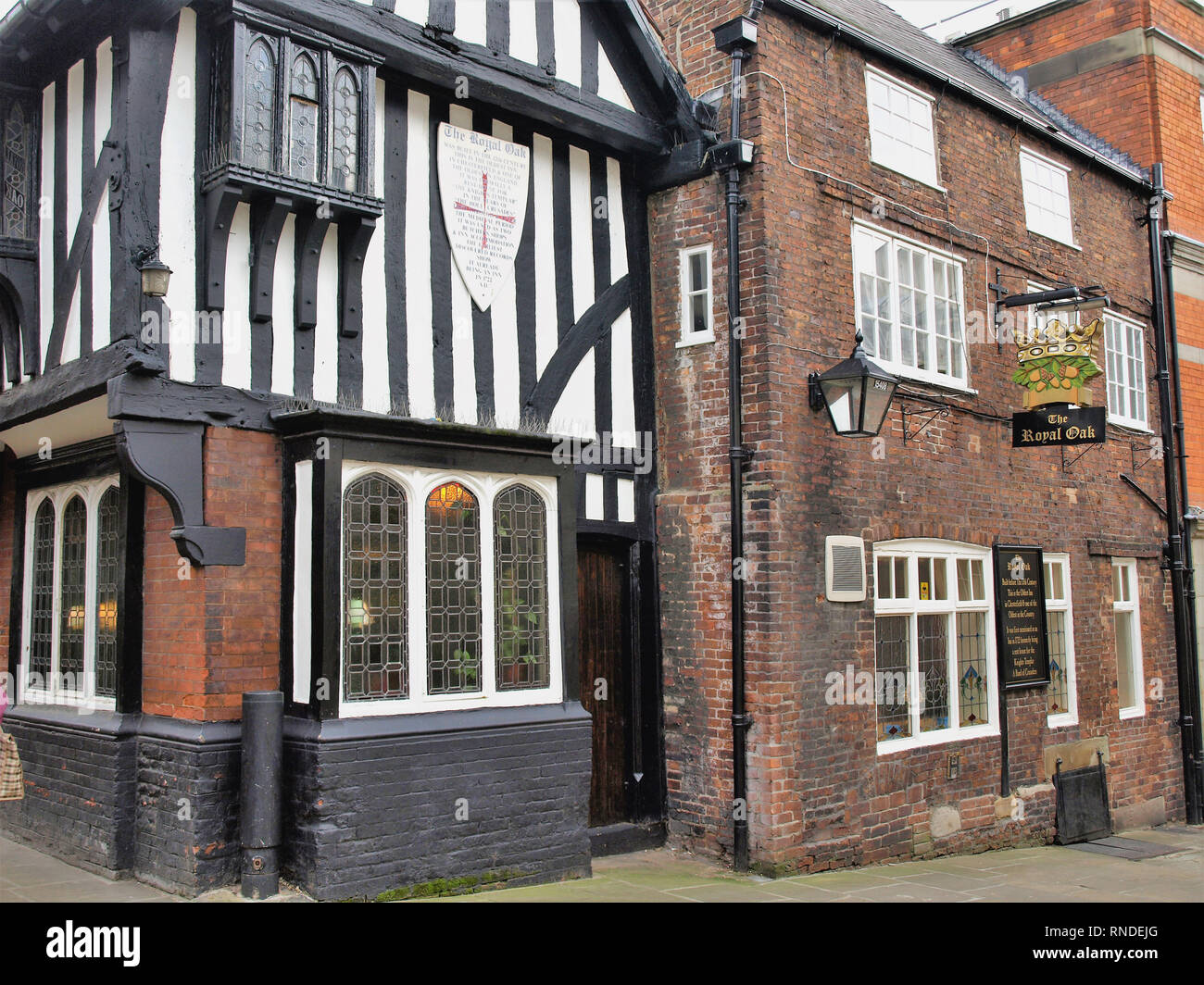 Chesterfield, Derbyshire, Royaume-Uni. 05 mars, 2008. Une attraction touristique est le 12e siècle dans la Royal Oak shambles à Chesterfield dans Derb Banque D'Images