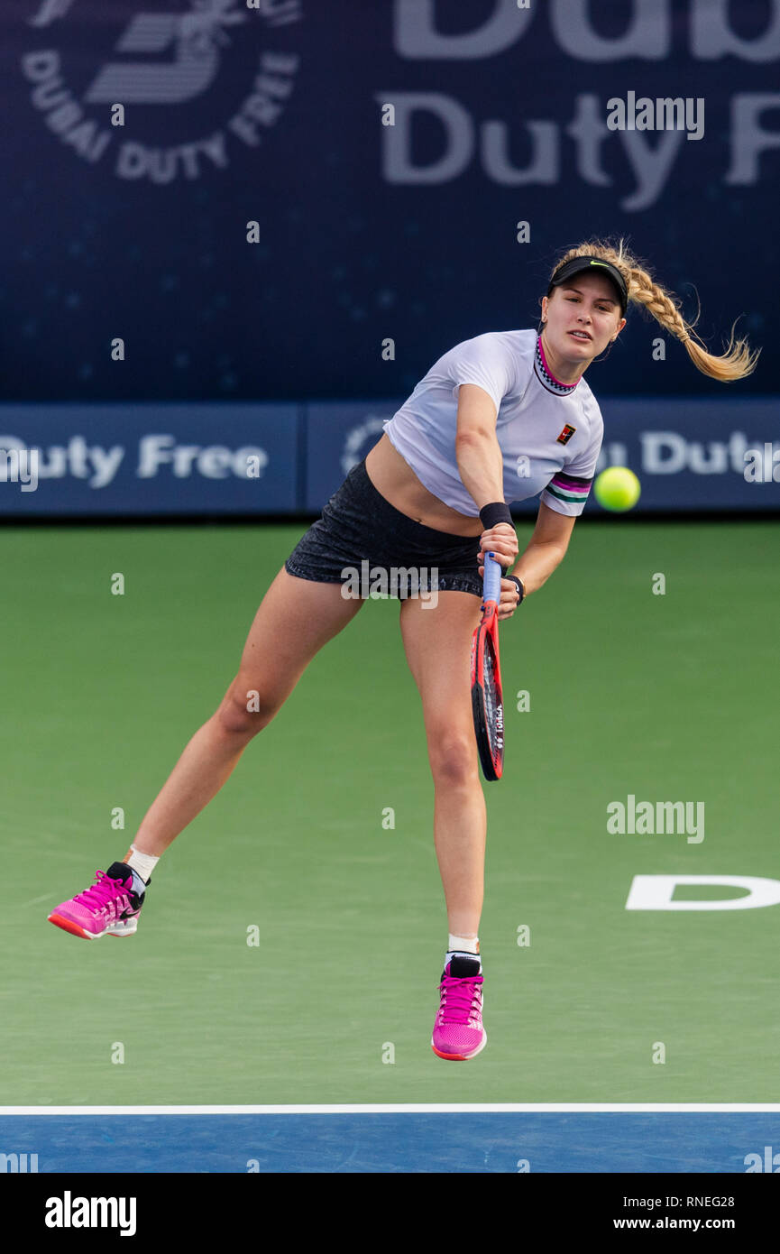 Dubaï, Émirats arabes unis. Feb 19, 2019. Eugénie Bouchard du Canada dans l'action dans le deuxième tour contre Simona de Roumanie : au cours de la Dubai Duty Free Tennis championnat au stade de tennis international de Dubaï, DUBAÏ, ÉMIRATS ARABES UNIS Le 19 février 2019. Photo de Grant l'hiver. Credit : UK Sports Photos Ltd/Alamy Live News Banque D'Images