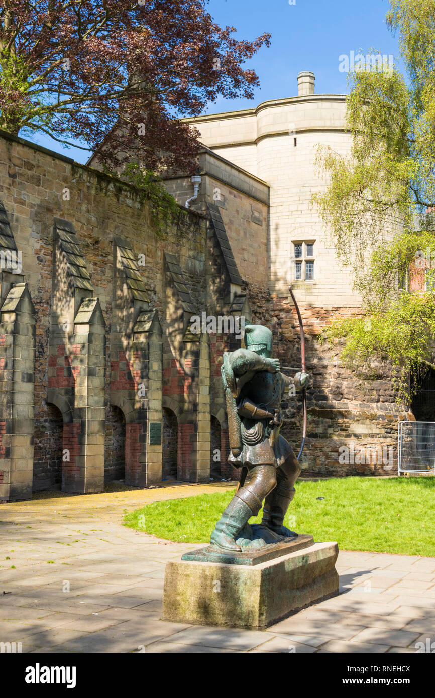 Robin Hood (Robin des Bois, Nottingham Nottingham East Midlands Statue Bretagne Angleterre go uk europe Banque D'Images