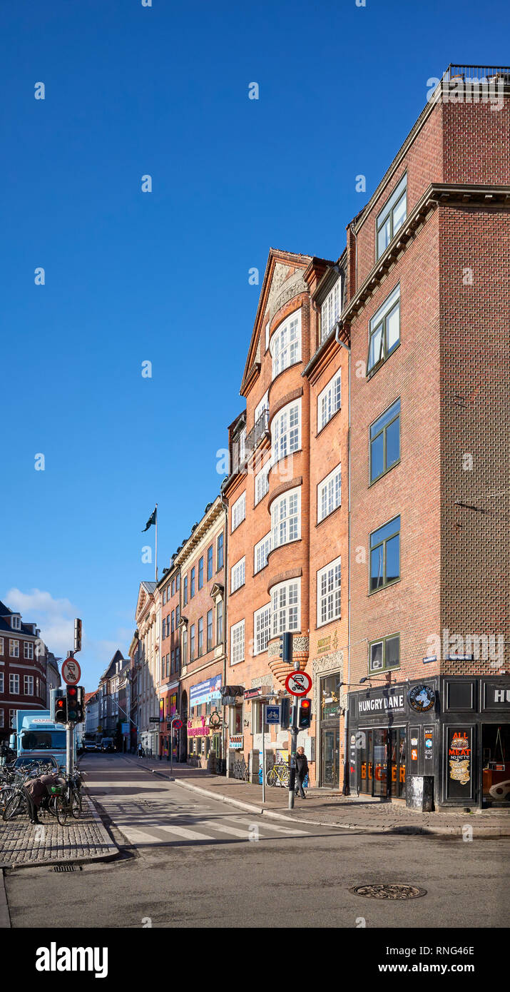 Copenhague, Danemark - 22 octobre 2018 : coin de Gammeltorv et Norregade dans l'Indre par, également connu sous le nom de centre-ville de Copenhague. Banque D'Images