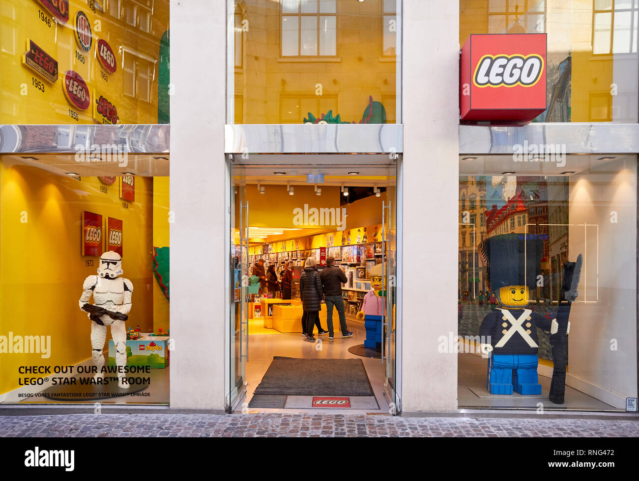 Copenhague, Danemark - 22 octobre 2018 : vue avant du magasin LEGO entrée de Copenhague. Banque D'Images