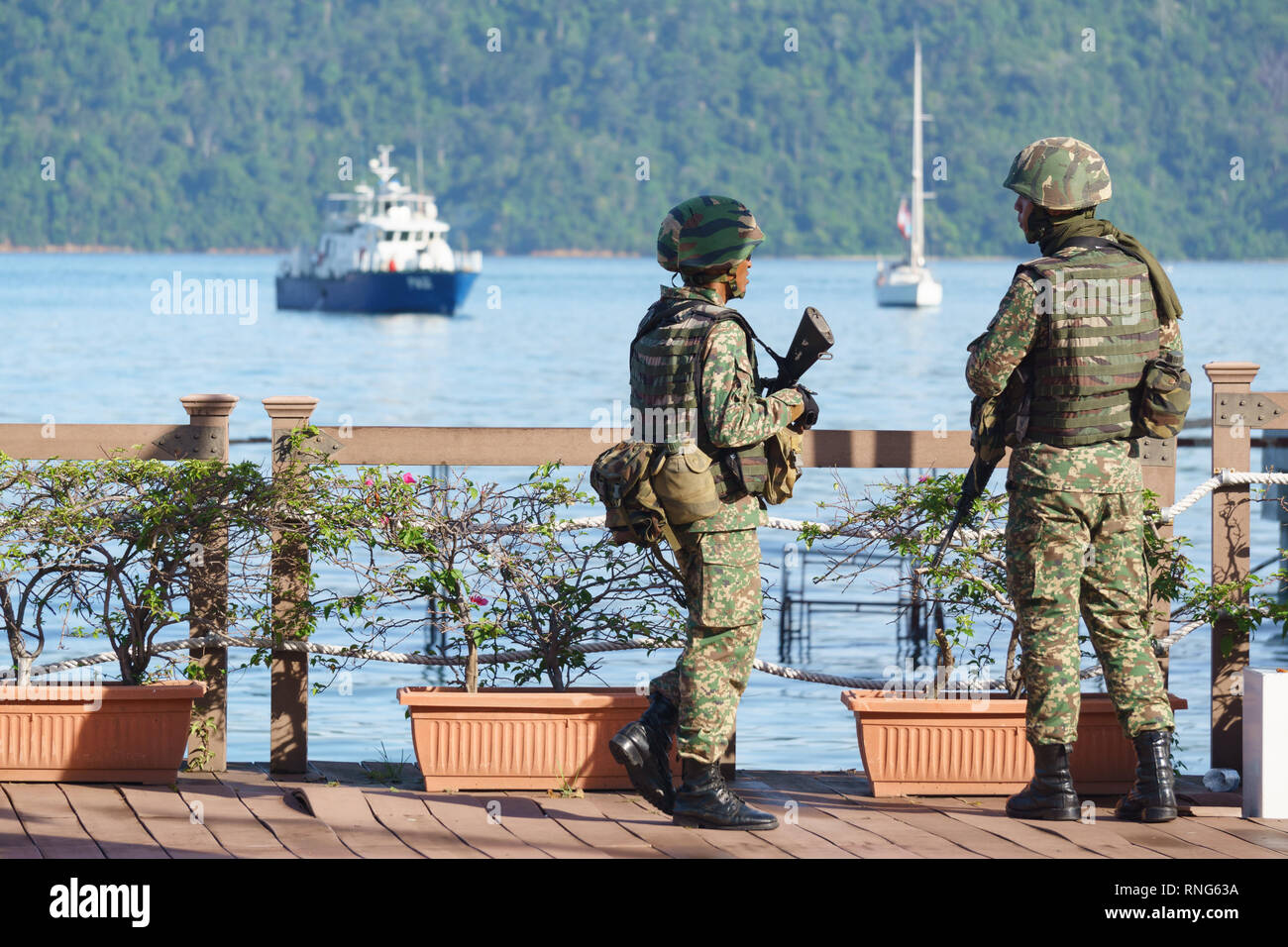 Kota Kinabalu Sabah Malaisie - Aug 31, 2016 : l'armée malaisienne en position d'attente au cours de la célébration de la Journée nationale de Kota Kinabalu. Banque D'Images