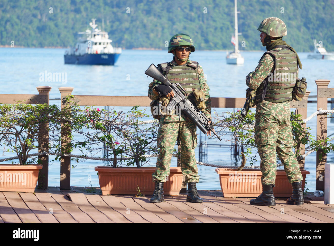 Kota Kinabalu Sabah Malaisie - Aug 31, 2016 : l'armée malaisienne en position d'attente au cours de la célébration de la Journée nationale de Kota Kinabalu. Banque D'Images