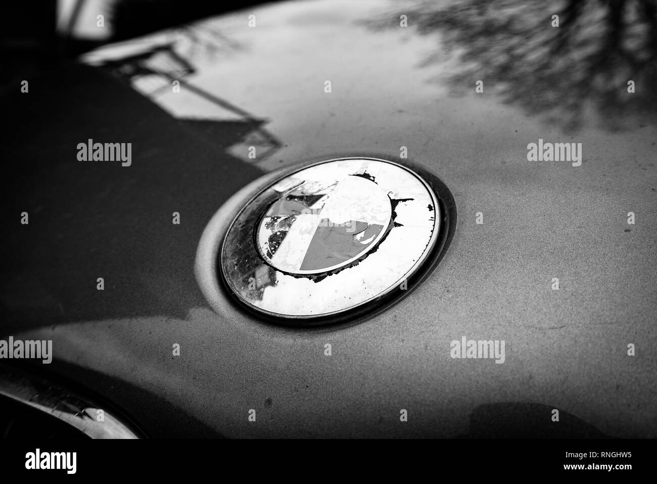 Accident de voiture et location de dommages. Le travail de corps et de bouclier. Banque D'Images