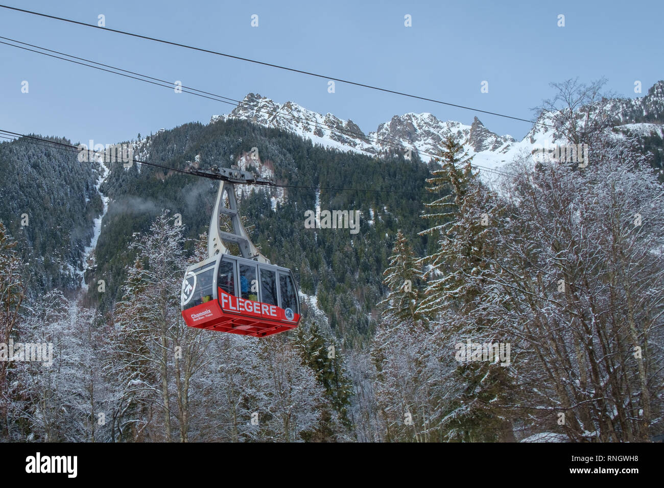 Chamonix Mont Blanc, France - 8 Février 2019 : un téléphérique à la tête de la montagne, au domaine skiable de la Flégère, Les Praz, Chamonix. Banque D'Images