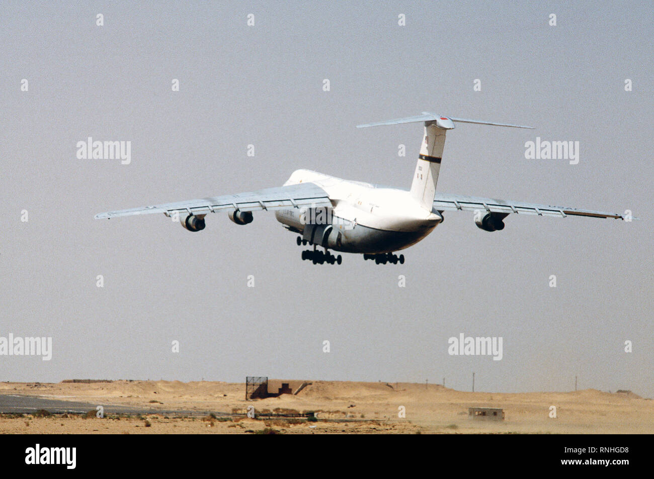 1980 - une vue arrière gauche d'un C-5A Galaxy décollage lors de l'exercice FIER PHANTOM Banque D'Images