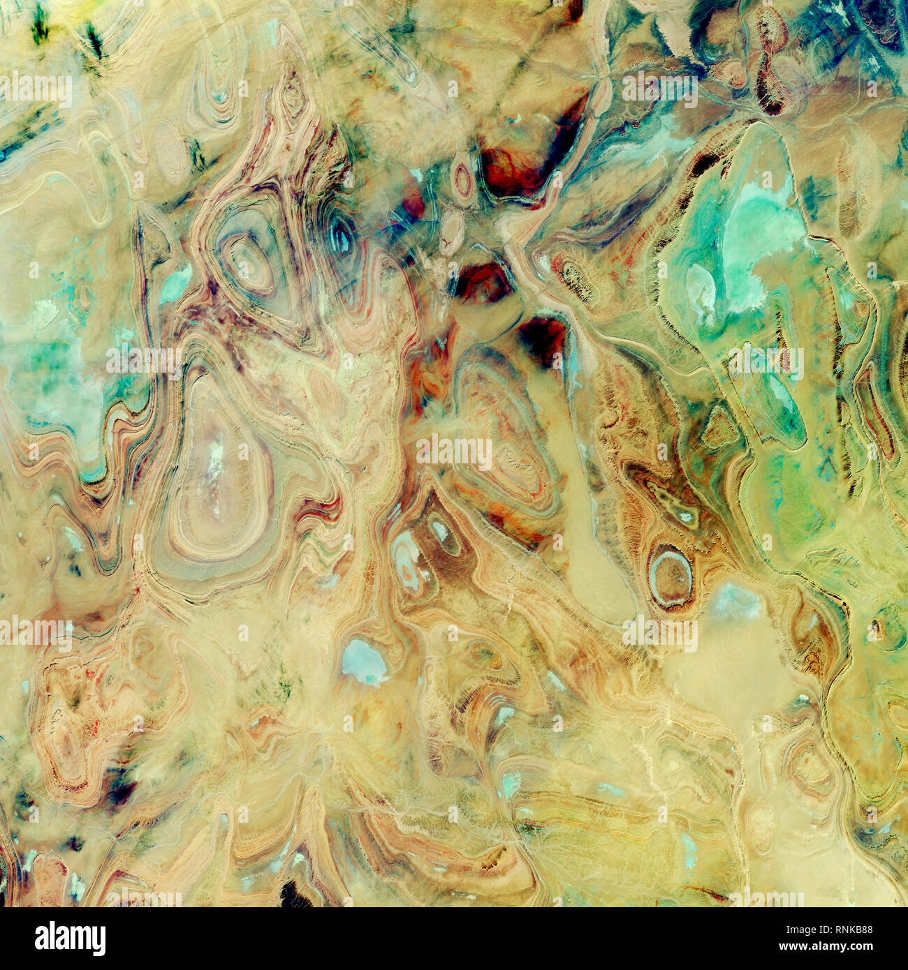 Bassin de Tanezrouft, l'Algérie dans cette partie du Sahara, connu sous le nom de bassin de Tanezrouft, le terrain est particulièrement aride, avec des précipitations annuelles mesurées en Banque D'Images