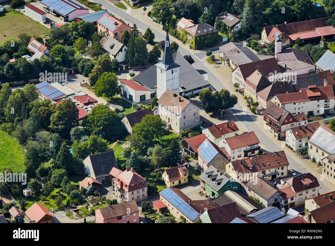 La ville Untersteinbach vu de l'air. Municipalité Falkenberg, district de Hassberg, Bavière, Allemagne Banque D'Images