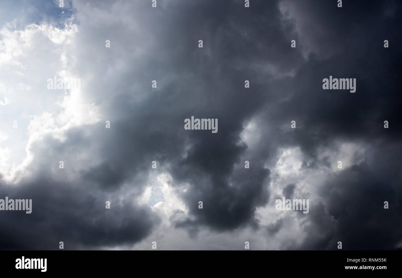 Milieux naturels : Stormy Sky Banque D'Images