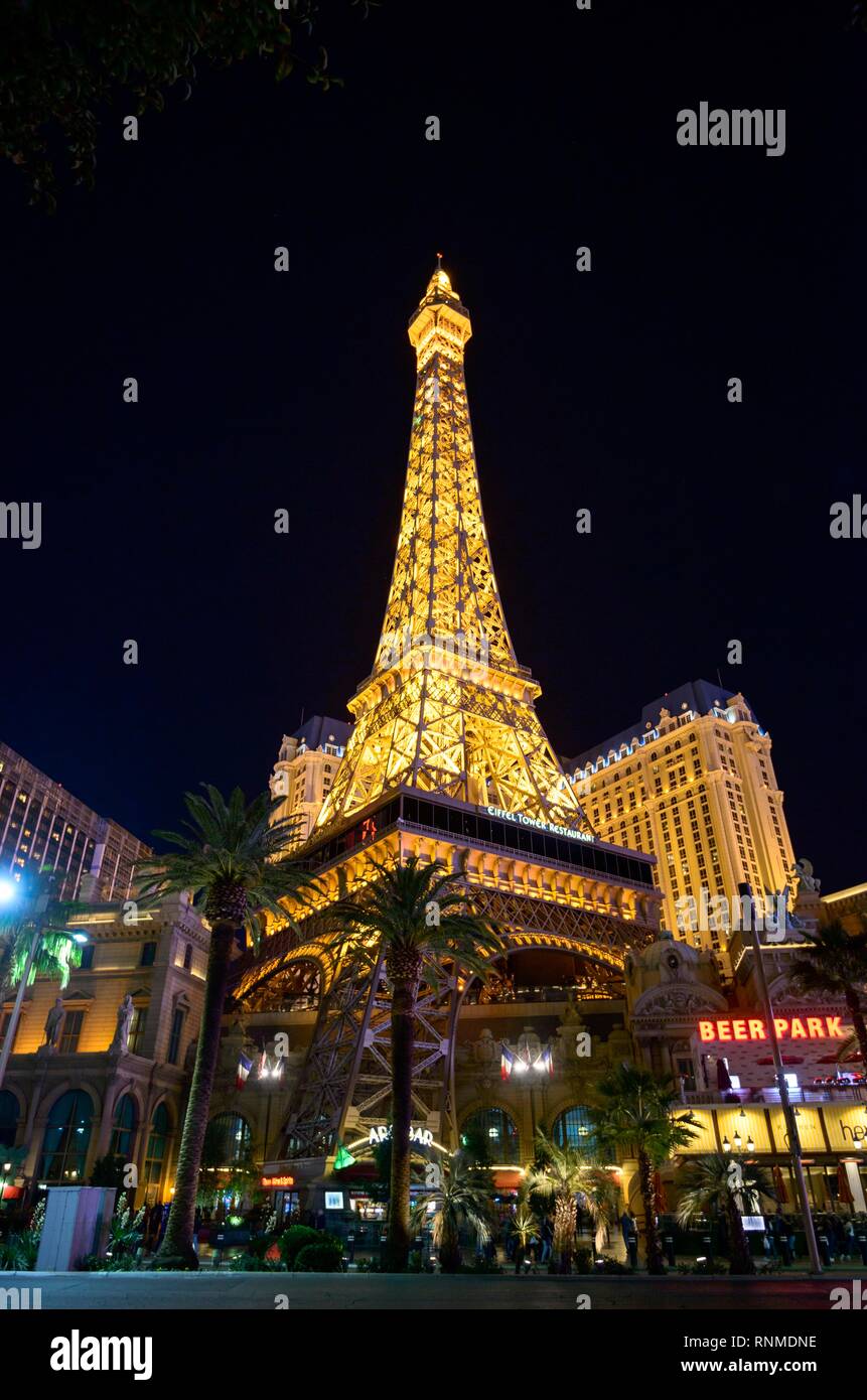 Paris Las Vegas Hotel and Casino at night , Las Vegas Strip, Nevada, USA,  themed in Paris style, 33 story tall, luxurious rooms Stock Photo - Alamy