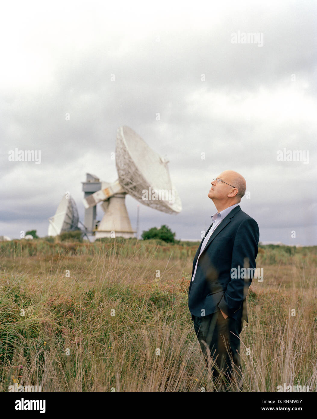 Ian Jones, directeur général de Terre à Goonhilly Station, qui est d'en adapter l'ancien BT télécommunications par satellite antennes dans l'espace profond services de communications. Banque D'Images Ian Jones, directeur général de Terre à Goonhilly Station, qui est d'en adapter l'ancien BT télécommunications par satellite antennes dans l'espace profond services de communications. Banque D'Images