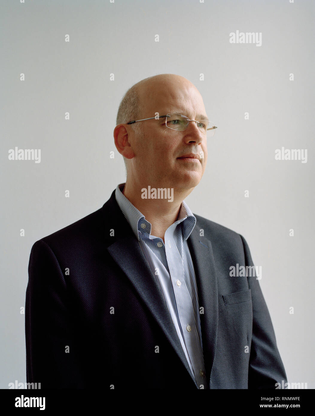 Ian Jones, directeur général de Terre à Goonhilly Station, qui est d'en adapter l'ancien BT télécommunications par satellite antennes dans l'espace profond services de communications. Banque D'Images Ian Jones, directeur général de Terre à Goonhilly Station, qui est d'en adapter l'ancien BT télécommunications par satellite antennes dans l'espace profond services de communications. Banque D'Images