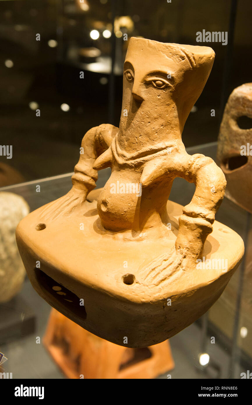 Autel de terre argile 'goddess' mère, à partir du 6ème millénaire avant J.-C., Musée archéologique de Macédoine, Skopje, Macédoine Banque D'Images