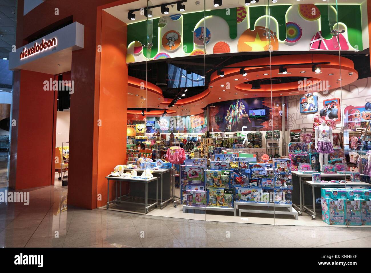 Dubaï, Émirats arabes unis - 22 NOVEMBRE 2017 : magasin de jouets  Nickelodeon à Dubaï Mall. C'est