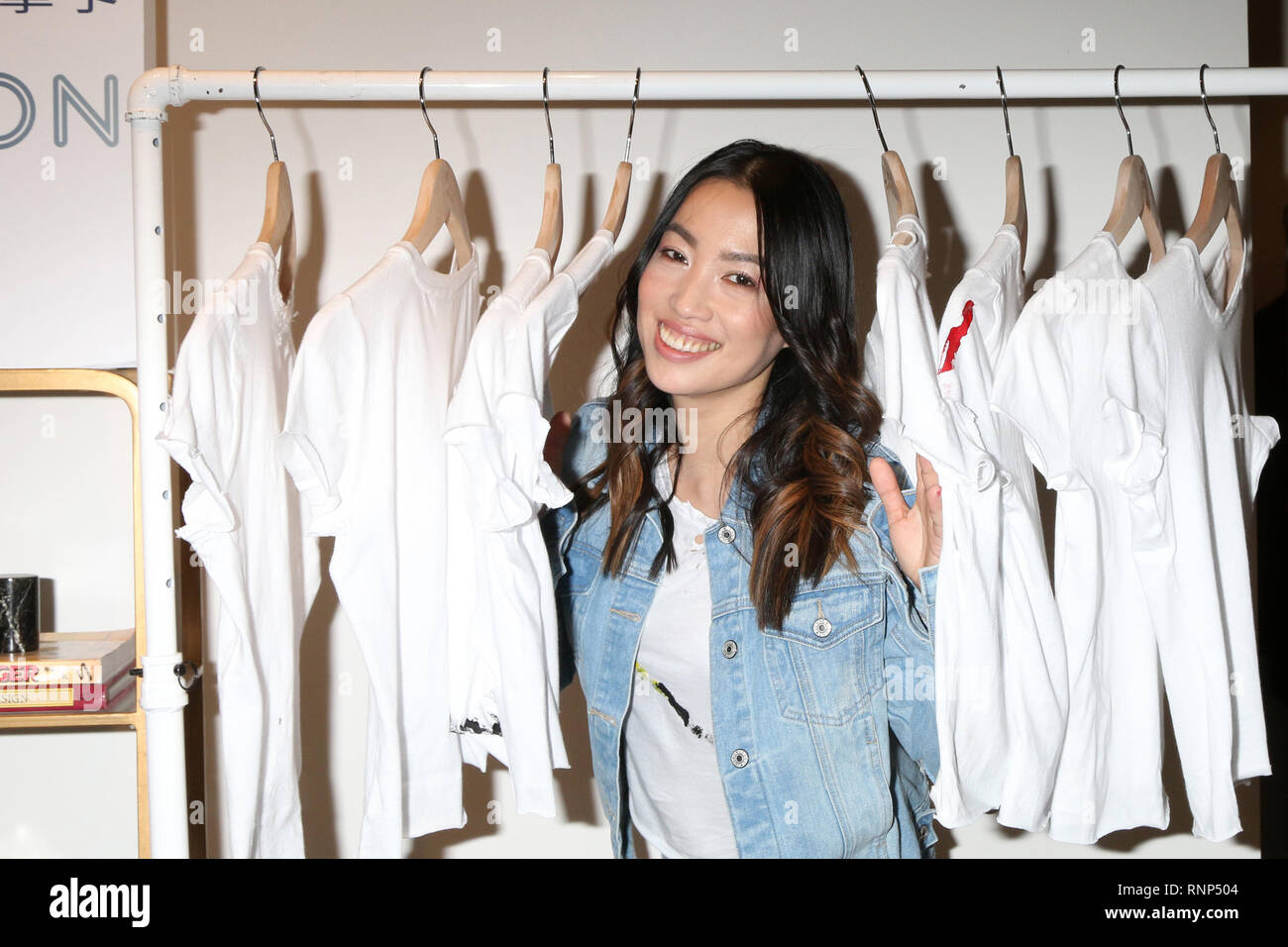 West Hollywood, CA, USA. Feb 18, 2019. LOS ANGELES - jan 18 : Yizhou Intuition Mondial Lancement de campagne organisée par Yizhou Fred Segal au coucher du Soleil le 18 février 2019 à West Hollywood, CA : Crédit Kay Blake/ZUMA/Alamy Fil Live News Banque D'Images