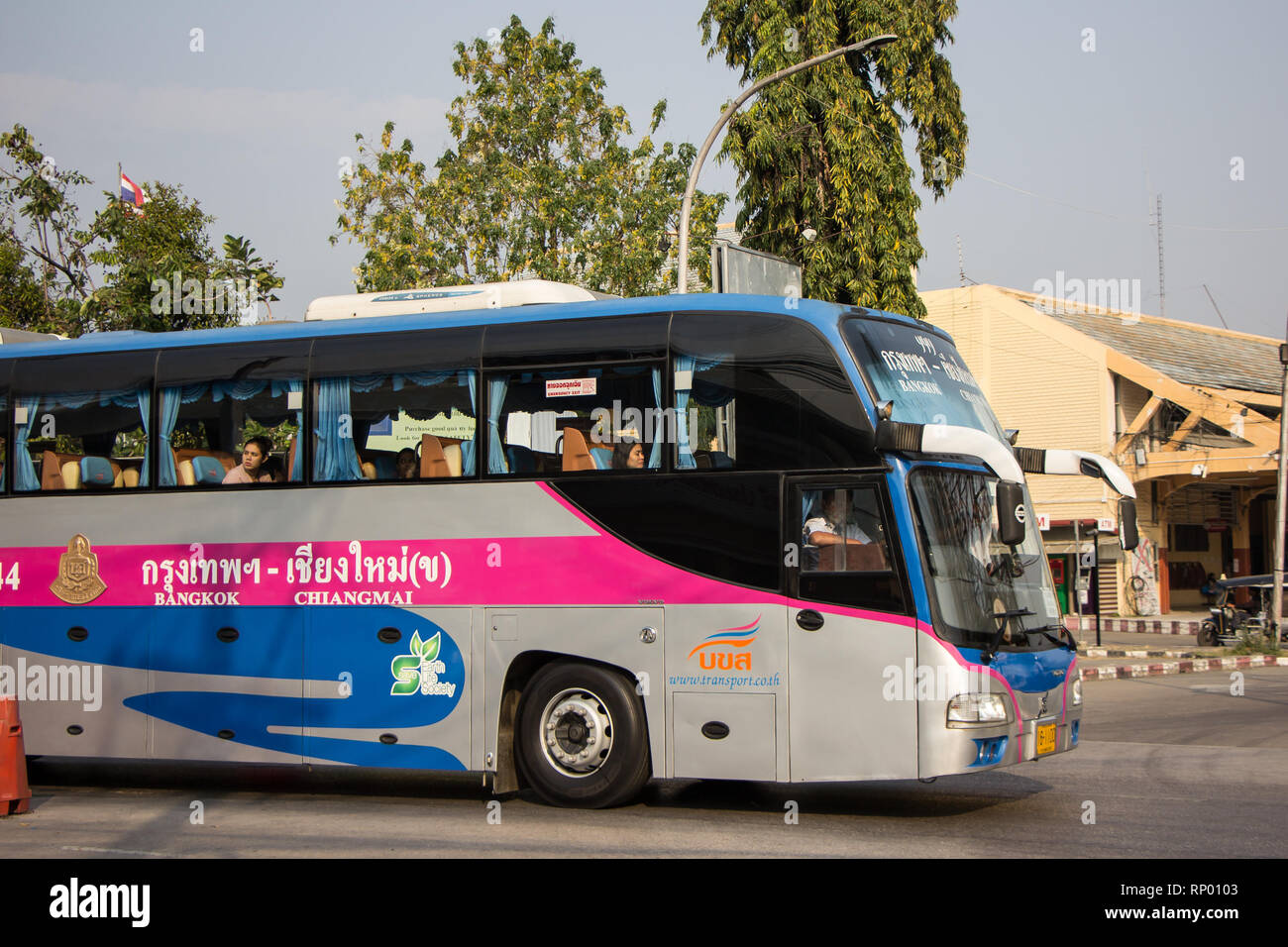 Chiang Mai, Thaïlande - 16 Février 2019 : Volvo bus des transports de l'entreprise du gouvernement. 15 mètres de bus CAN. Photo à la gare routière de Chiangmai. Banque D'Images