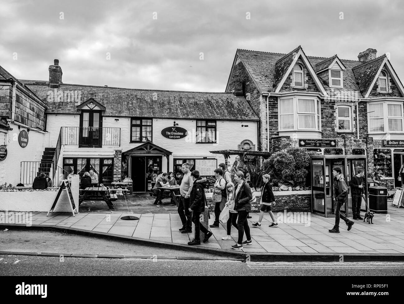 Le village de Tintagel en Cornouailles - Angleterre CORNWALL - hotspot touristique / ANGLETERRE - 12 AOÛT 2018 Banque D'Images