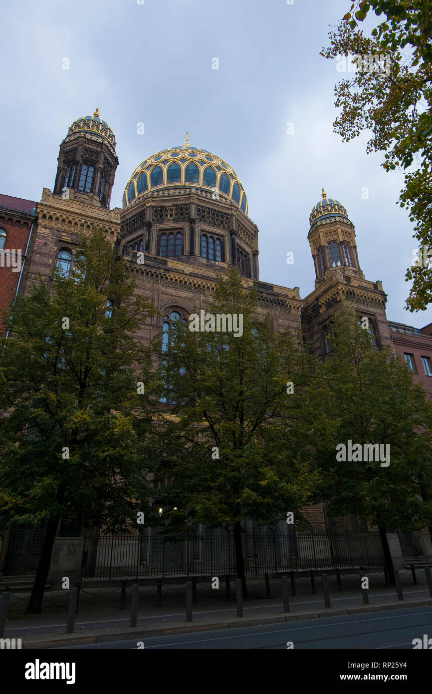 Les vestiges de l'une des plus grandes synagogues juives à Berlin, la Neue Synagogue. Banque D'Images
