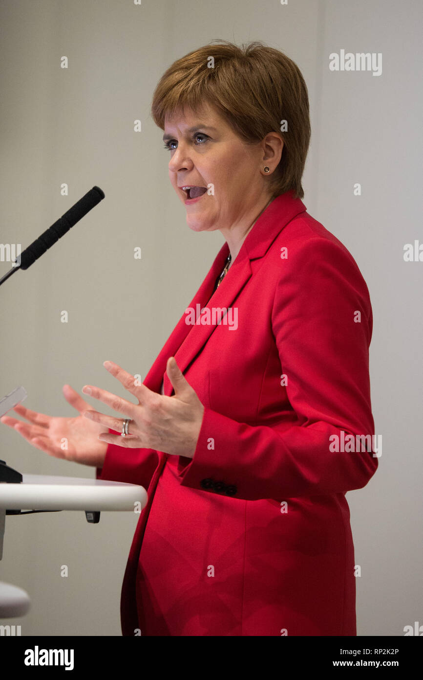 Glasgow, Royaume-Uni. 20 février 2019. Premier Ministre, Nicola Sturgeon déclare la guerre sur les plastiques l'exécution de son discours d'ouverture de la Conférence maritime internationale à Glasgow. Crédit : Colin Fisher/Alamy Live News Banque D'Images