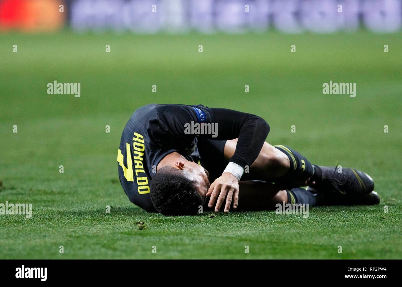 Madrid, Espagne. Feb 20, 2019. Cristiano Ronaldo de la Juventus, blessés au cours de l'UEFA Champions League 2018/19 ronde de 16 Premier match de jambe entre Atletico de Madrid et de la Juventus, à Wanda Metropolitano Stadium à Madrid le 20 janvier 2019. (Photo de Guille M./Cordon Cordon) Appuyez sur appuyez sur Appuyez sur cordon : Crédit/Alamy Live News Banque D'Images