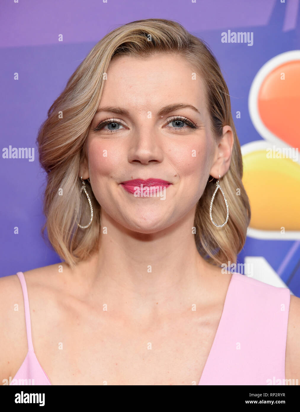 Hollywood, Californie, USA. Feb 20, 2019. Kara Killmer sur le tapis à l'NBCUniversal mi saison Appuyez sur la Princesse à Universal Studios. Credit : Lisa O'Connor/ZUMA/Alamy Fil Live News Banque D'Images