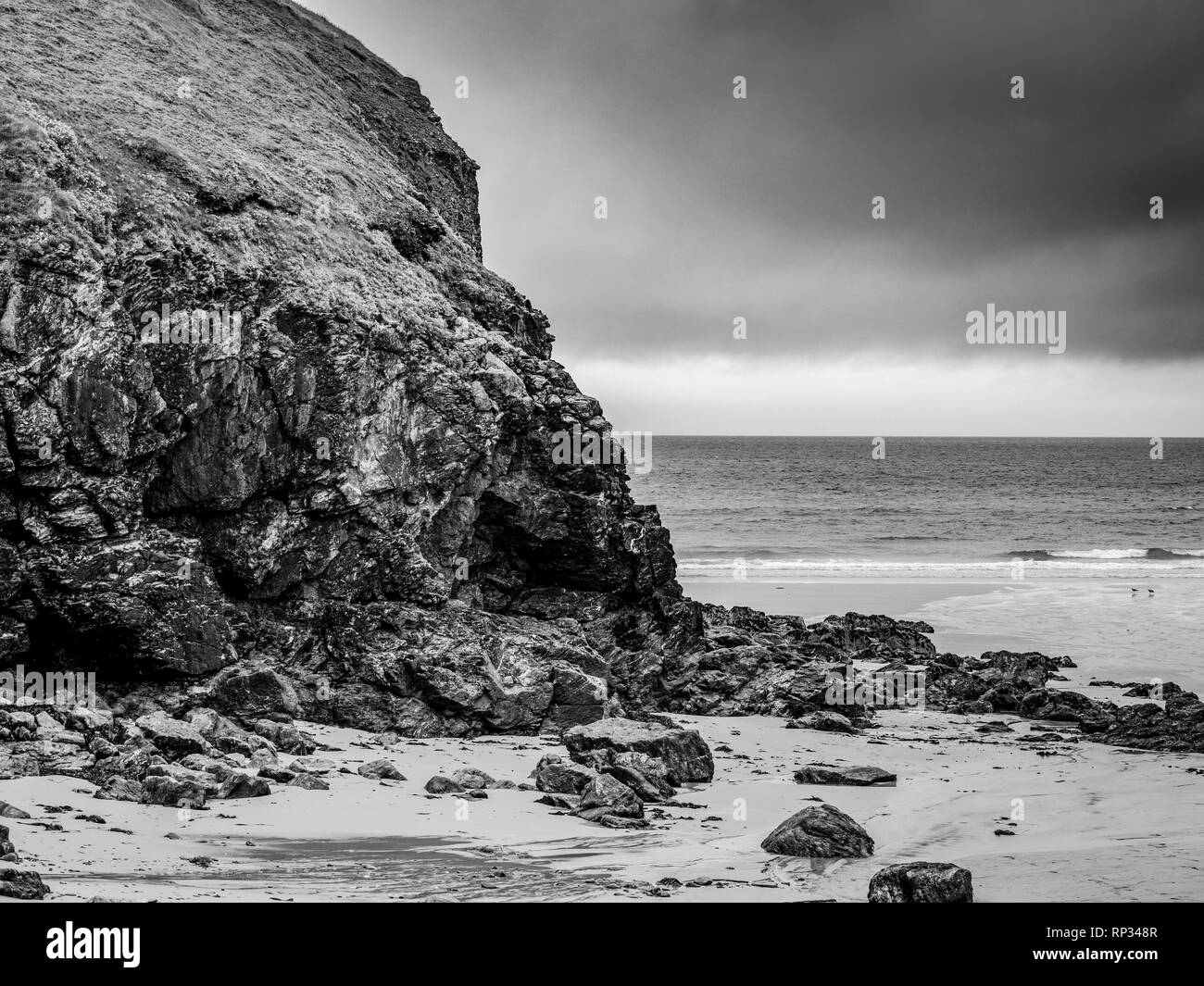 St Agnes Beach à Cornwall - un paradis pour les surfeurs en Angleterre Banque D'Images