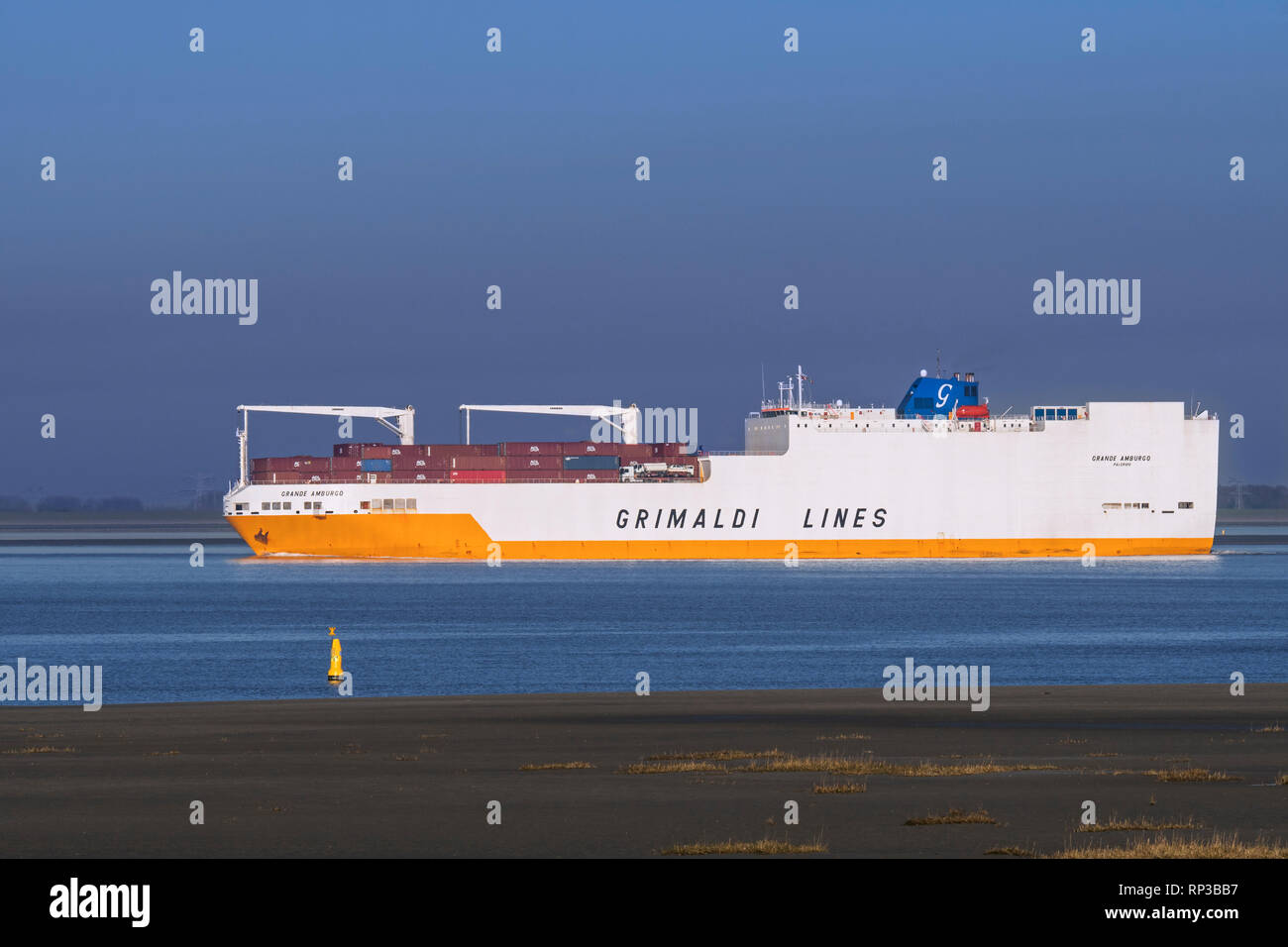 Grande Amburgo, ro-ro de cargo cargo italien et compagnie de ferry Grimaldi Lines Banque D'Images